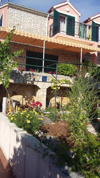Tri Palme Daire Prvic Sepurine Dış mekan fotoğraf