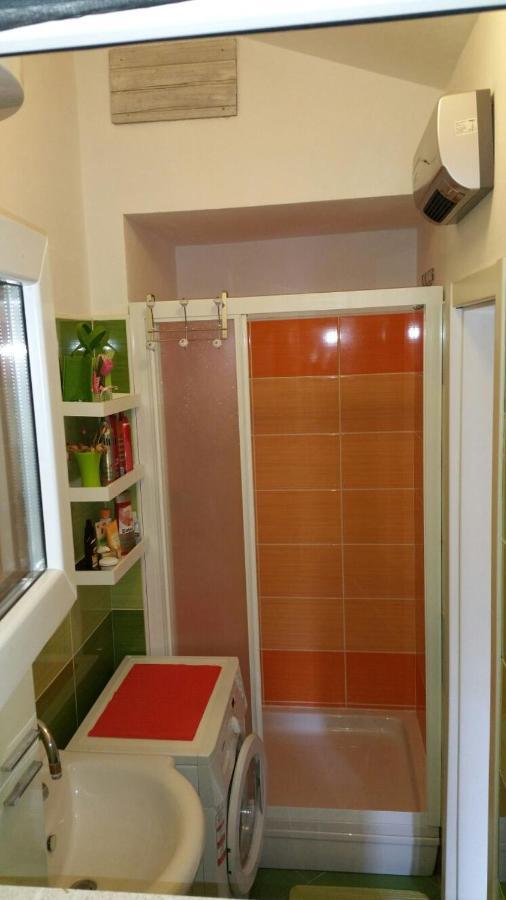 Tri Palme Daire Prvic Sepurine Dış mekan fotoğraf